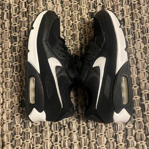 Women’s Nike Air Max 90 shoes